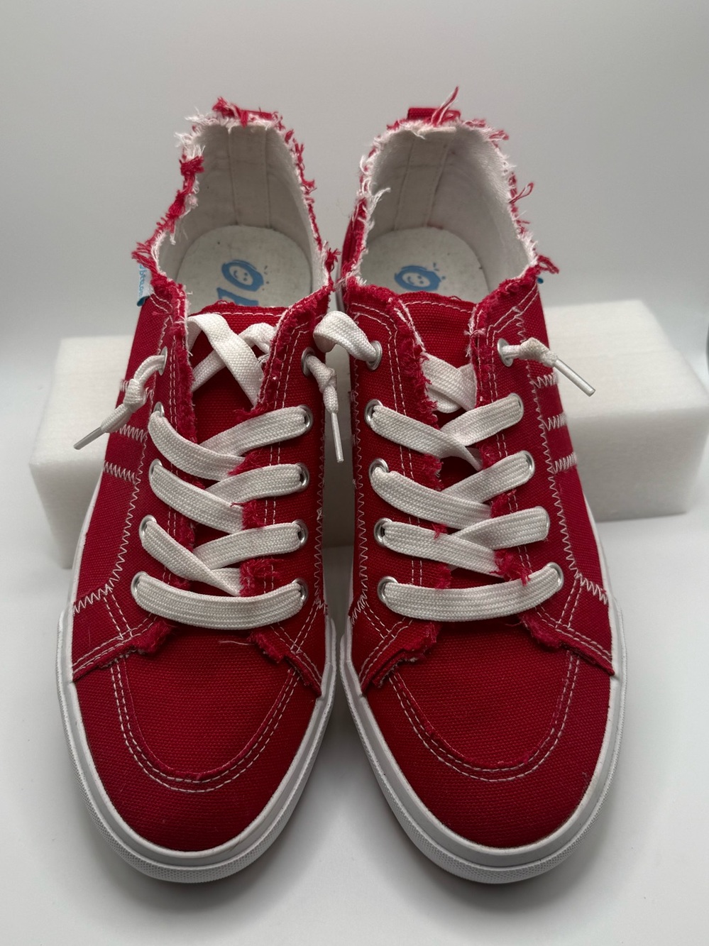 Obtaom Women's Sneakers Size 9 Play Fashion Red & White Canvas
